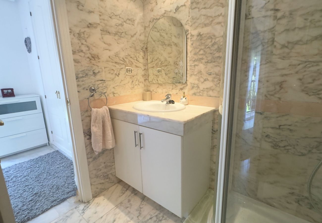 Maison mitoyenne à Marbella - Maison avec Solarium près du Golf de Cabopino