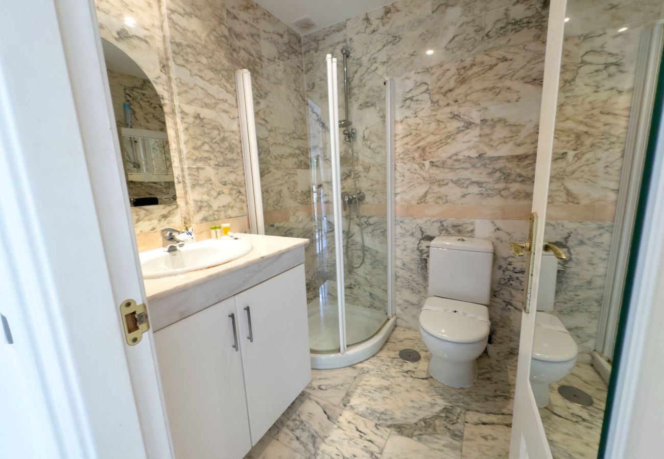 Maison mitoyenne à Marbella - Maison avec Solarium près du Golf de Cabopino
